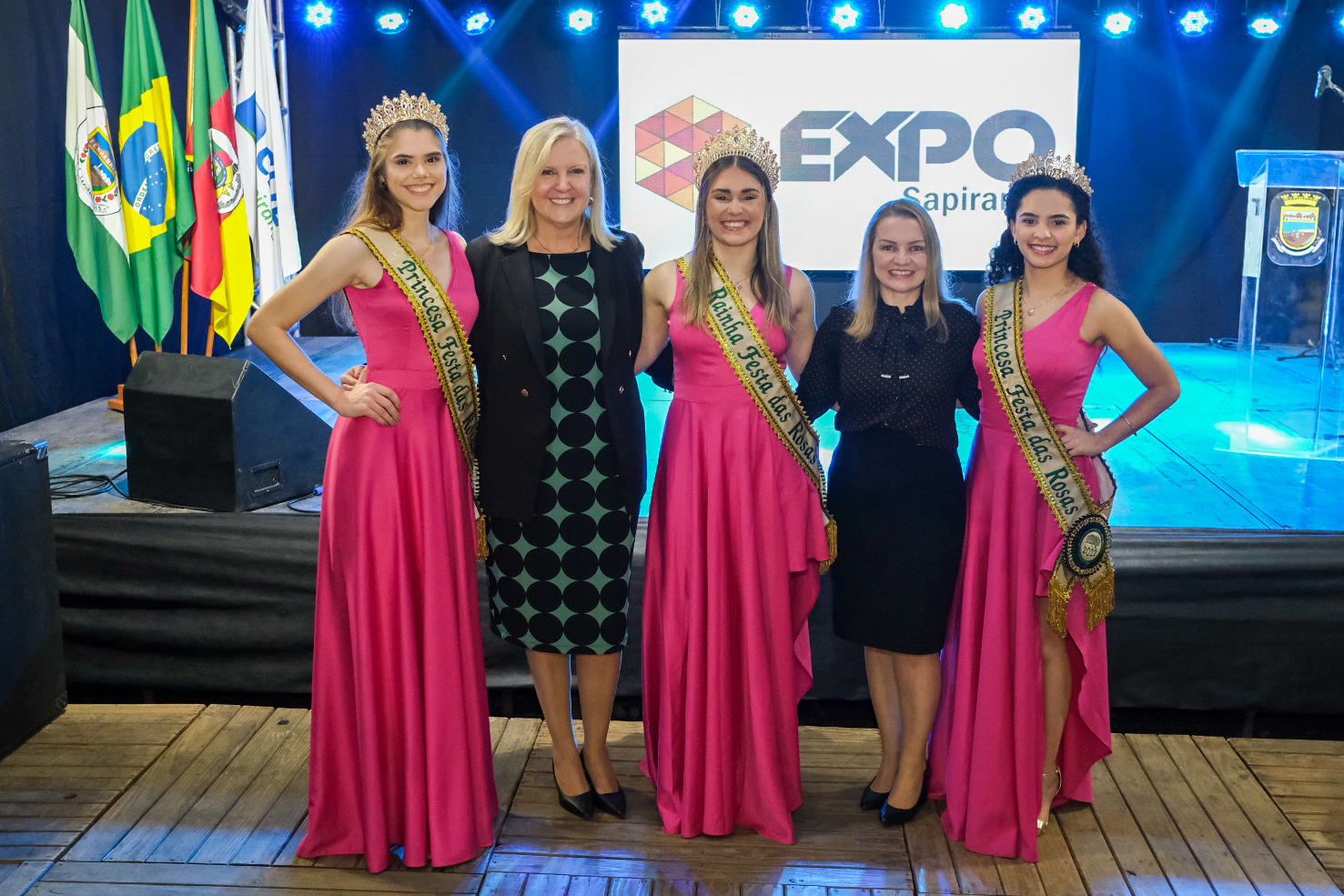 Espetáculos culturais e opções de compra e lazer marcam abertura da Expo Sapiranga