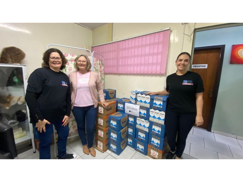 Entrega de donativos reforça compromisso social da CDL Sapiranga